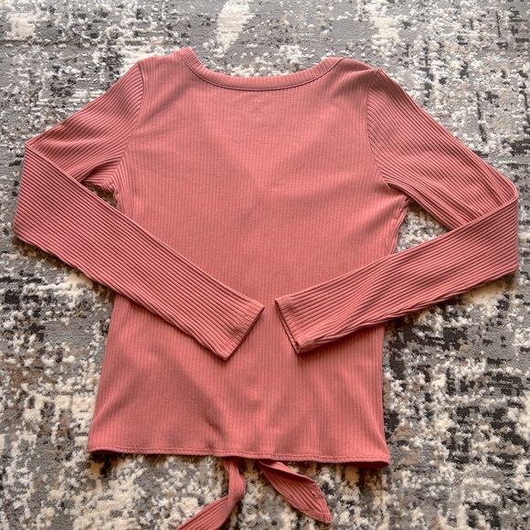 Hollister Top - NWT - Picture 6 of 8